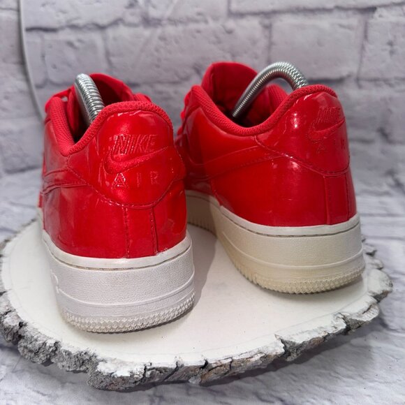 Nike Air Force 1 LV8 UV Low GS AO2286-600 Siren Red Patent Leather Youth Size 7 - Picture 3 of 9